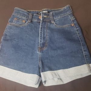 Fashion nova high waist shorts